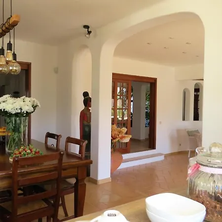Moments Bed & Breakfast